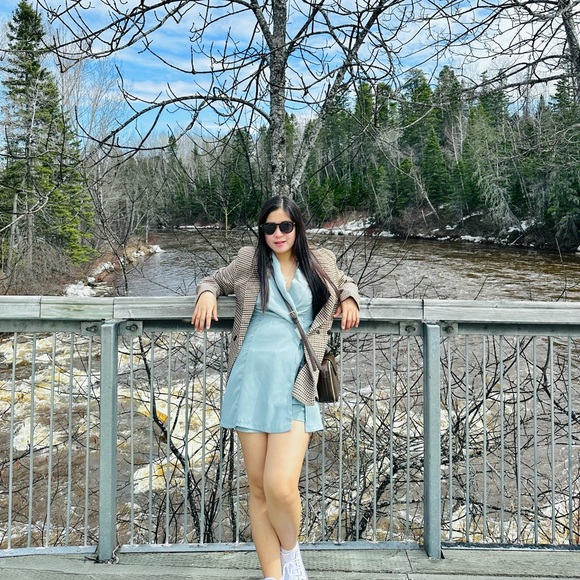 Meet your Posher, Rose ann - Picture 1 of 1